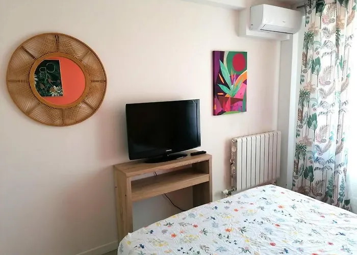 Appartement Au Petit Bonheur, Centre St-raphael, 8min A Pied Saint-Raphaël